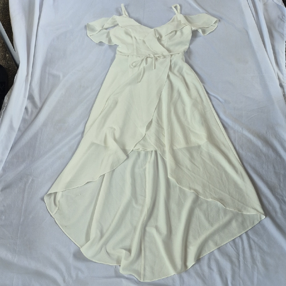 by & by Cream High-Low Flutter Sleeve Dress